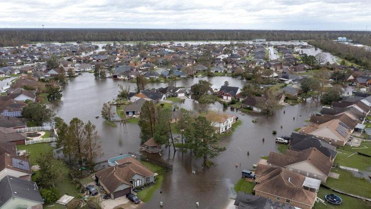 ABDde Ida Kasırgası alarmı: Milyonlarca kişi elektriksiz kaldı, Mississippi Nehri tersine aktı
