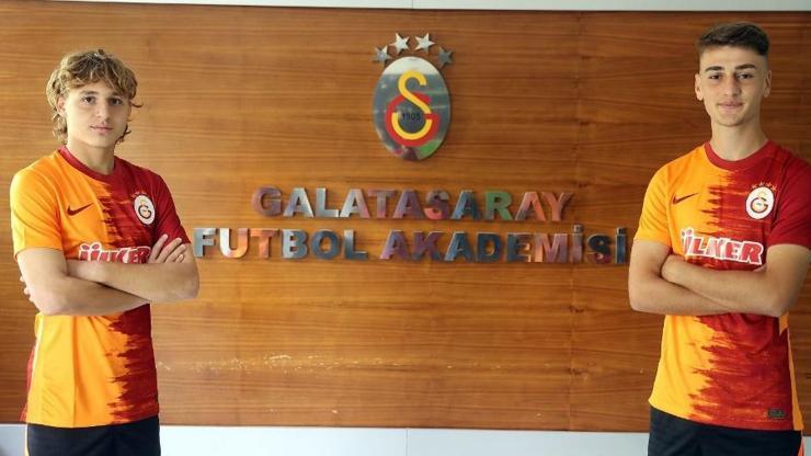 Galatasaraydan iki imza