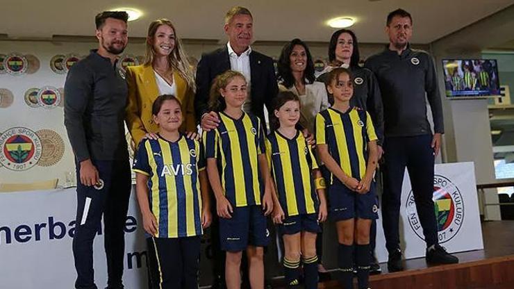 Fenerbahçe Kadın Futbol Takımının lansmanı yapıldı