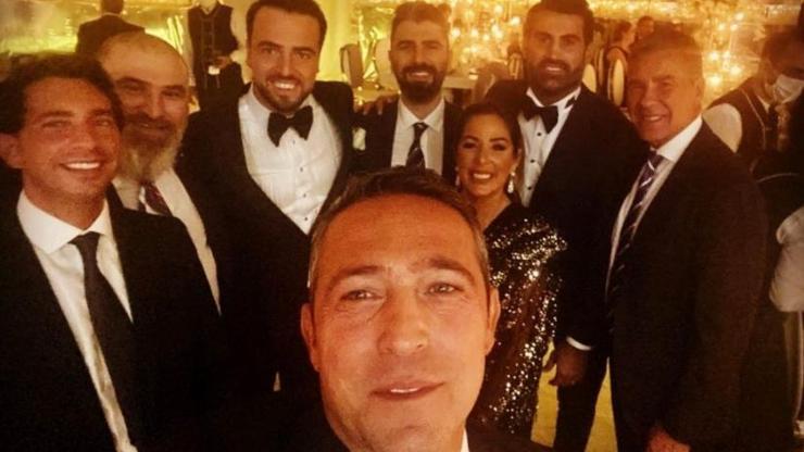 Ali Koçun selfiesi düğüne damga vurdu