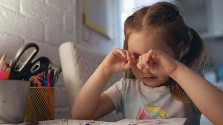 Çocuklarda görme bozukluğuna işaret eden 8 önemli belirti