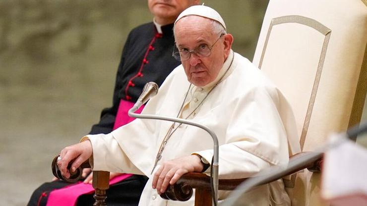 Papa: Fransadaki kiliselerde cinsel istismar vakaları utanç verici