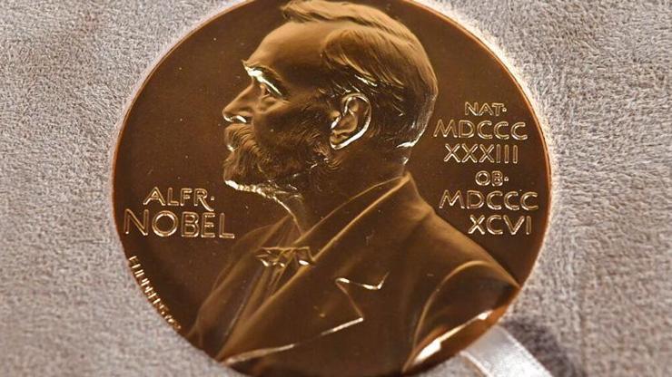 2 isim öne çıkıyor: Nobel Edebiyat Ödülünü kim alır