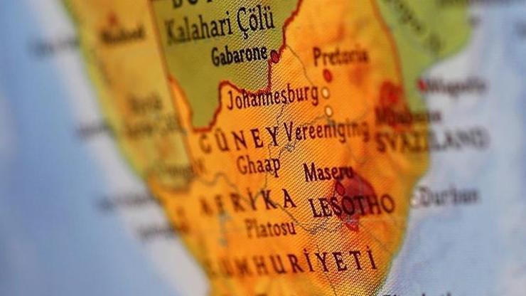 Güney Afrikada gaziler tarafından rehin alınan bakanlar operasyonla kurtarıldı