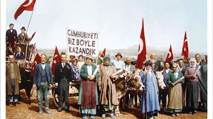 29 Ekim ile ilgili görseller Cumhuriyet bayramı kutlama mesajları, story (hikaye) Hiç bilinmeyen En güzel Atatürk resmi Cumhuriyeti biz böyle kazandık sözleri ve marşları