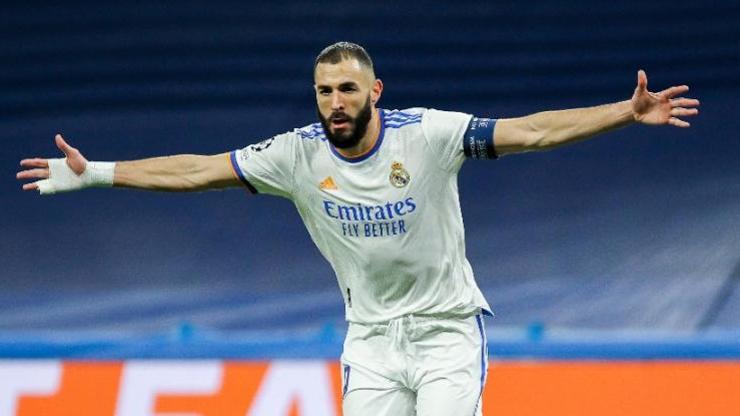 Karim Benzema bir ilki başardı