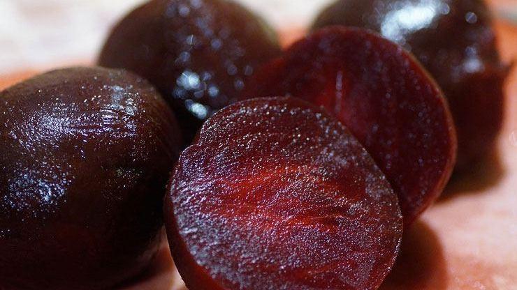 Koronavirüs’e kırmızı pancar, formda kalmak için yumurta