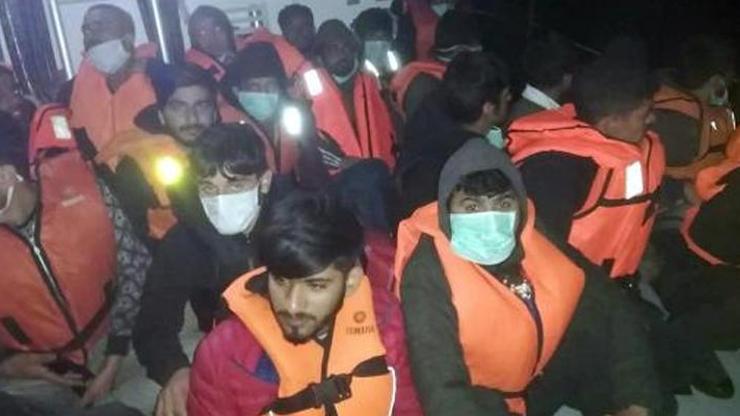 Marmaris'te 57 kaçak göçmen batmak üzereyken kurtarıldı