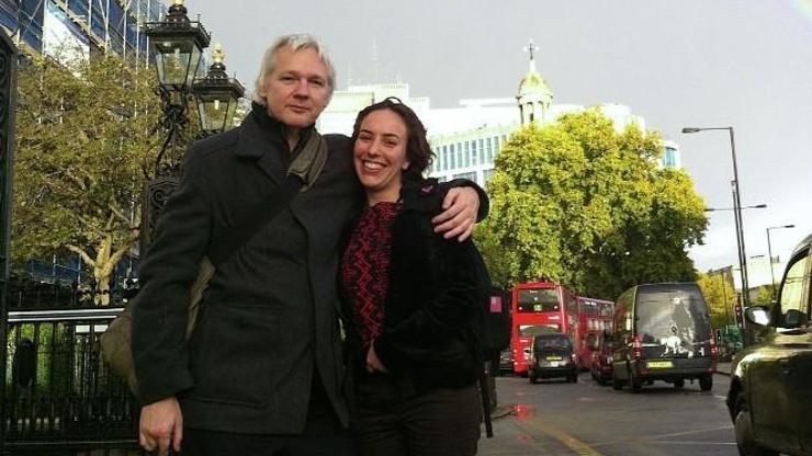 WikiLeaksin kurucusu Julian Assangeın cezaevinde evlenmesi için izin çıktı