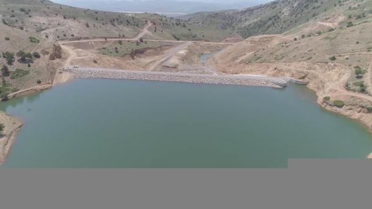 Gölet can suyu oldu, 3 bin 440 dekar arazi canlandı