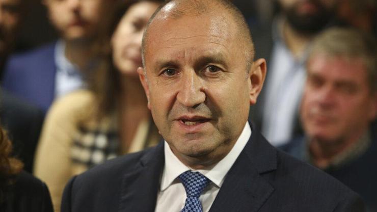 Bulgaristanda yapılan cumhurbaşkanlığı seçimini Rumen Radev kazandı