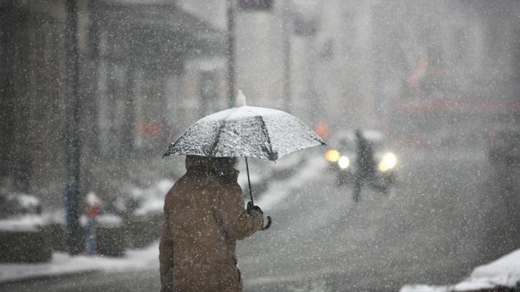 Kar yağışı kenti beyaza bürüdü 9 Aralık 2021 il il hava durumu