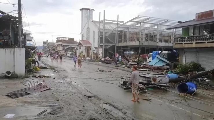 Filipinlerde tayfun felaketi