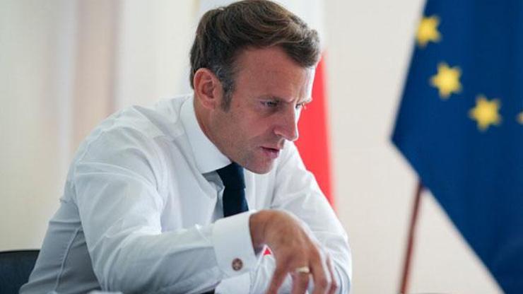Macron: Fransada aşısızların hayatını zorlaştıracağım