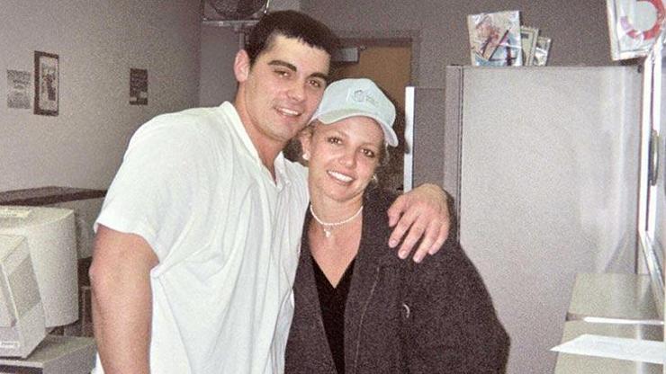 Britney Spearsın eski eşi Jason Alexander tutuklandı