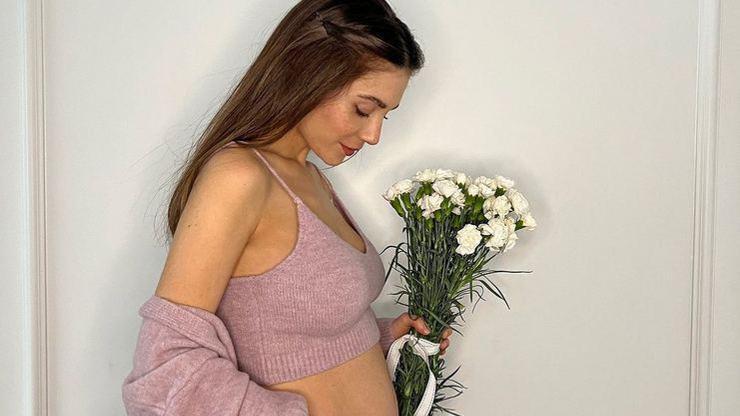 Fulya Zenginerden hamilelik pozu