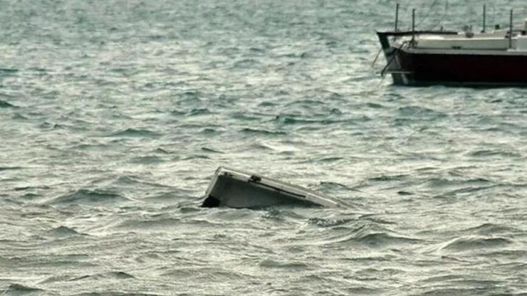 Tunus açıklarında 70 göçmeni taşıyan bot battı