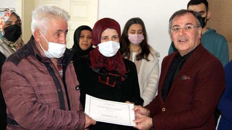 Hacılar Kültür ve Dayanışma Vakfından başarılı öğrencilere hediye