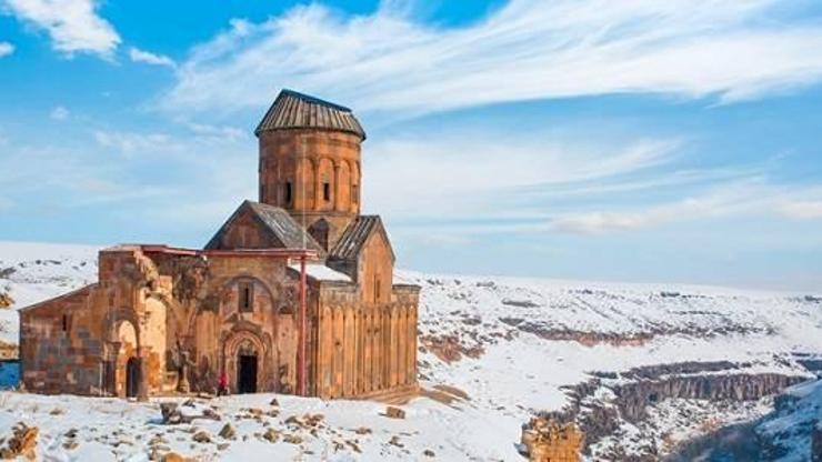 Ani Kalesini kim fethetti? Ani Kalesi nerede? Ani şehri hangi ülkede? Ani kalesi nerede? Tarihte Ani nasıl fethedildi? Ani Kalesini kim fethetti? Ani Kalesi nerede? Ani şehri hangi ülkede? Ani kalesi nerede? Tarihte Ani nasıl fethedildi?