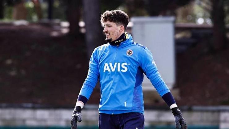 Fenerbahçe'de Altay Bayındır sevinci