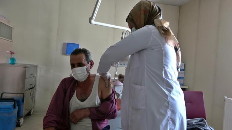 2. doz aşılamada lider ilçe Yüksekova