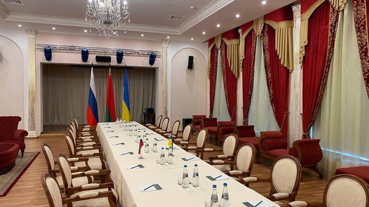 Rusya-Ukrayna müzakere görüşmeleri bu masada gerçekleşecek