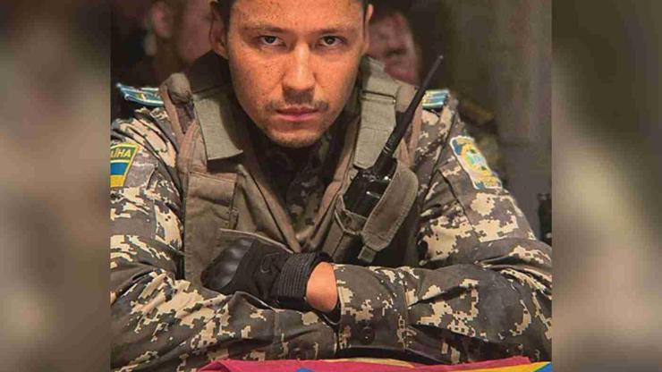 Ukraynalı ünlü aktör Pasha Lee, Rus ordusu ile girdiği çatışmada hayatını kaybetti