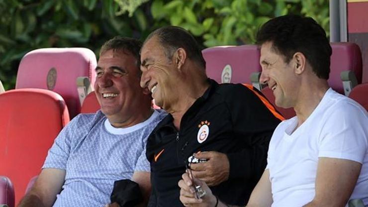 Hagi ve Popescu Galatasaray-Barcelona maçı için İstanbula geliyor