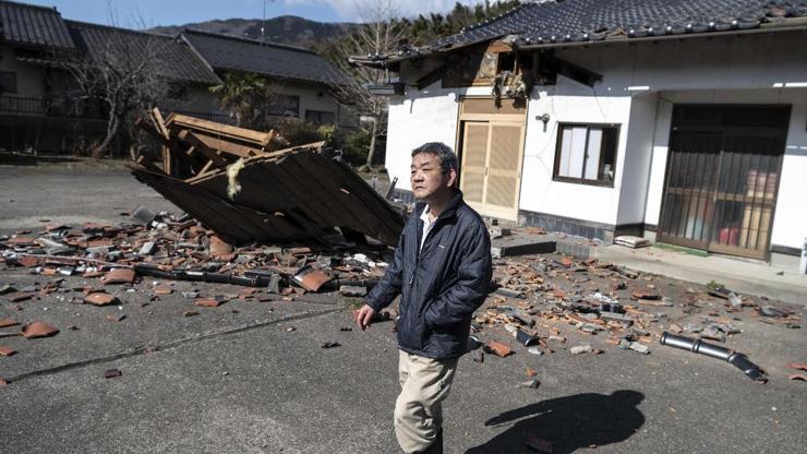 Japonyada 7.4 büyüklüğünde deprem: 3 kişi hayatını kaybetti