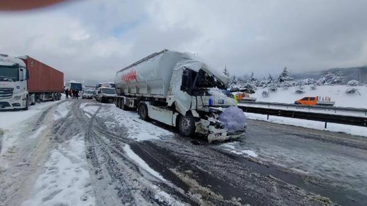 Bolu Dağı’nda kar yağışı: 32 araç çarpıştı, 6 yaralı
