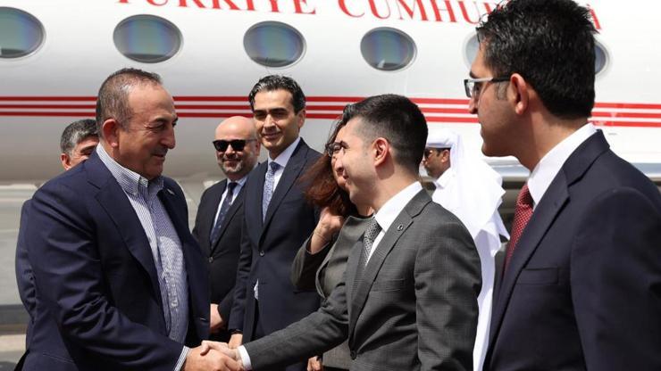 Dışişleri Bakanı Çavuşoğlu Katar’a gitti
