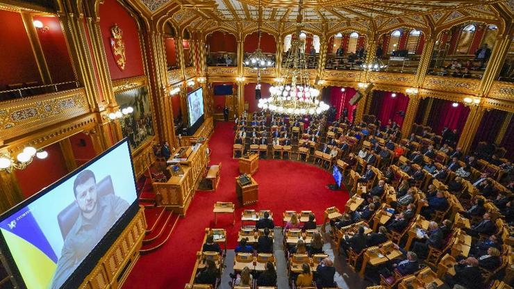 Zelenski, Norveç parlamentosuna seslendi: Avrupa, Rus gemilerin geçişlerini engellemeli