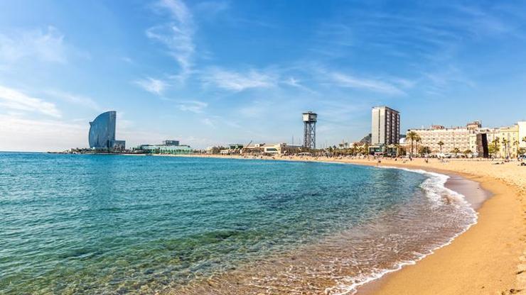 Barcelona’dan plajlarda sigara yasağı