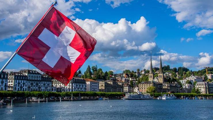 Tarafsızlığını bozan İsviçrede referandum sesleri yükseliyor