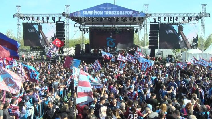 Trabzonsporlular şampiyonluğu İstanbula taşıdı