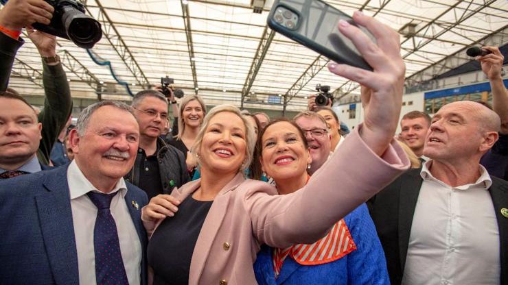 Kuzey İrlandada Sinn Fein zaferinden sonra siyasi kriz