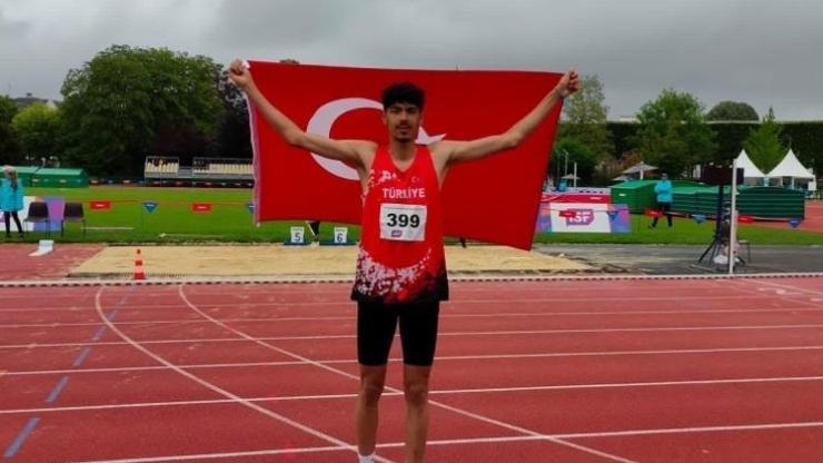 Atilla Göktuğ Taşdelen dünya ikincisi oldu