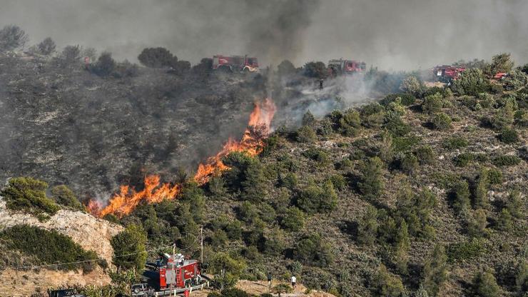 Yunanistanda bir günde 61 orman yangını