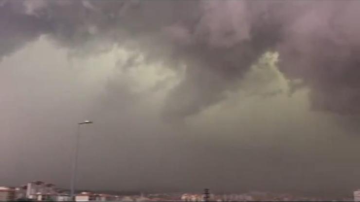 Ankara’da sağanak öncesinde görülen gizemli yeşil bulutların sebebi belli oldu