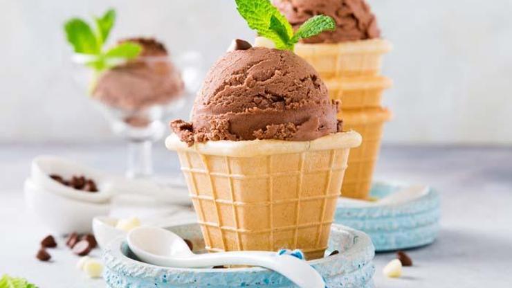 Dondurma tüketirken bunlara dikkat İşte ev yapımı şekersiz dondurma tarifi