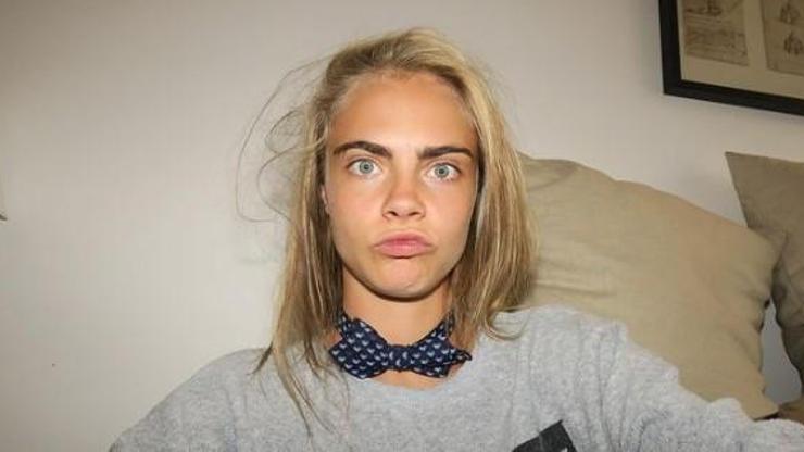 Cara Delevingne kimdir, kaç yaşında Amber Heard ve Cara Delevingne uygunsuz görüntülendi iddiası