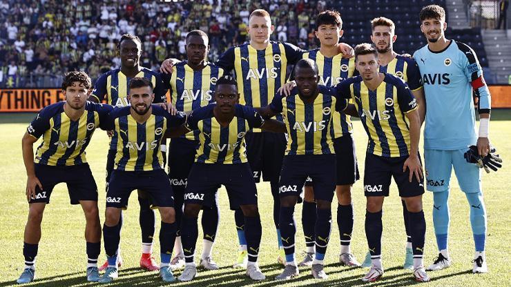 Comolliden Fenerbahçeli futbolcuya kanca