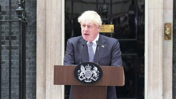 48 saatlik krize direnemedi: Boris Johnson neden istifa etti