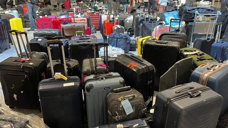 İngilterede havaalanı kaosu