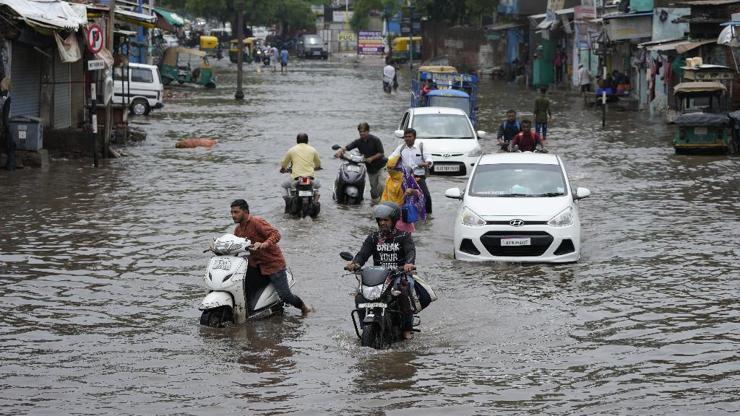 Hindistanda sel felaketi: 7 ölü