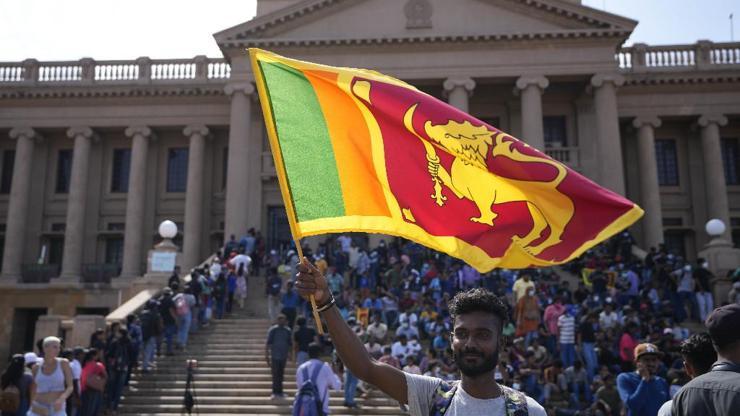 Son dakika... Sri Lankada OHAL ilan edildi