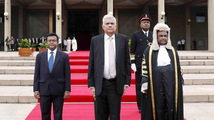Sri Lankanın yeni Devlet Başkanı Wickremesinghe yemin etti