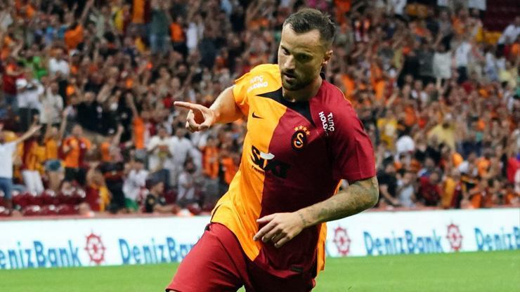 Galatasarayda Seferovic sevinci