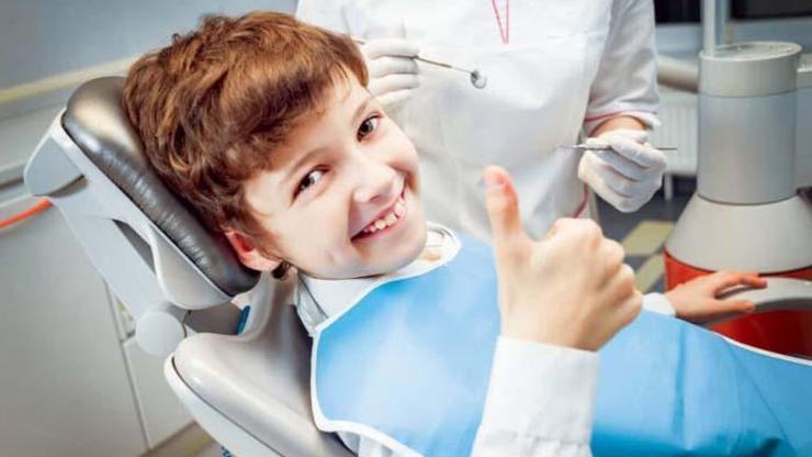 ‘Süt dişlerindeki kırılmaları pediatrik kaplamalarla önlemek mümkün’