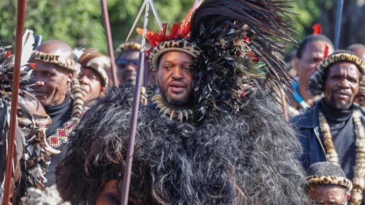Taht kavgalarının gölgesinde Zulu halkının yeni Kralı